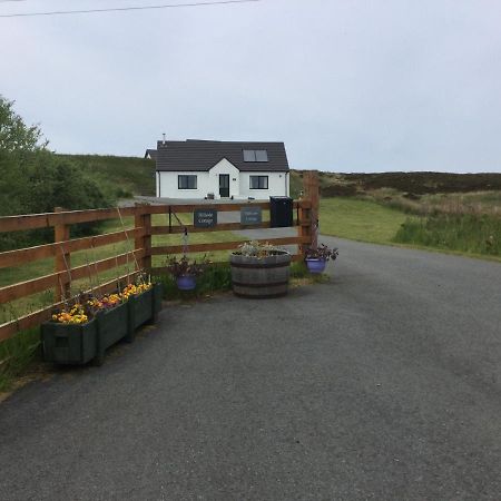 Hillside Villa Dunvegan  Exterior photo